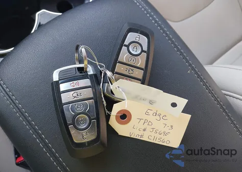 2018 Ford Edge Titanium z USA, uszkodzony, nr VIN 2FMPK4K97JBC11560